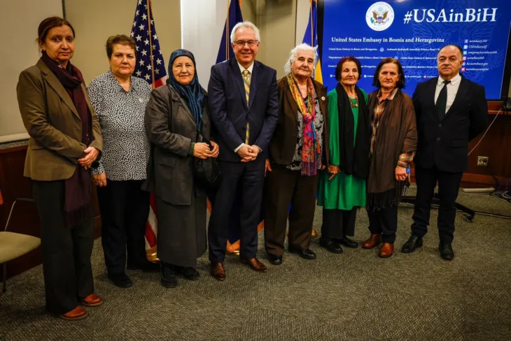 Michael Murphy majke srebrenica foto ambasada