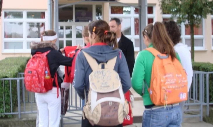 Skola ucenici djeca