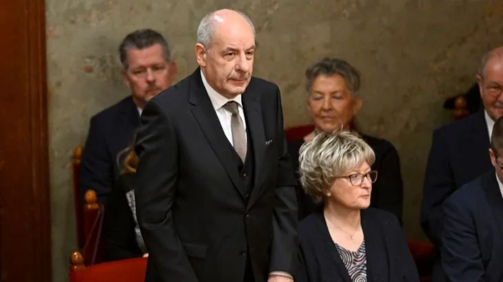 Tamaš Suljok. Platforma X. Tamás Sulyok
