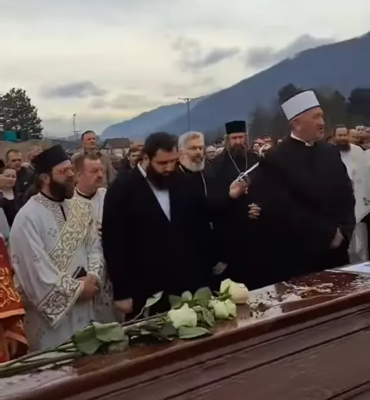 sahrana govor hodze Screenshot 112