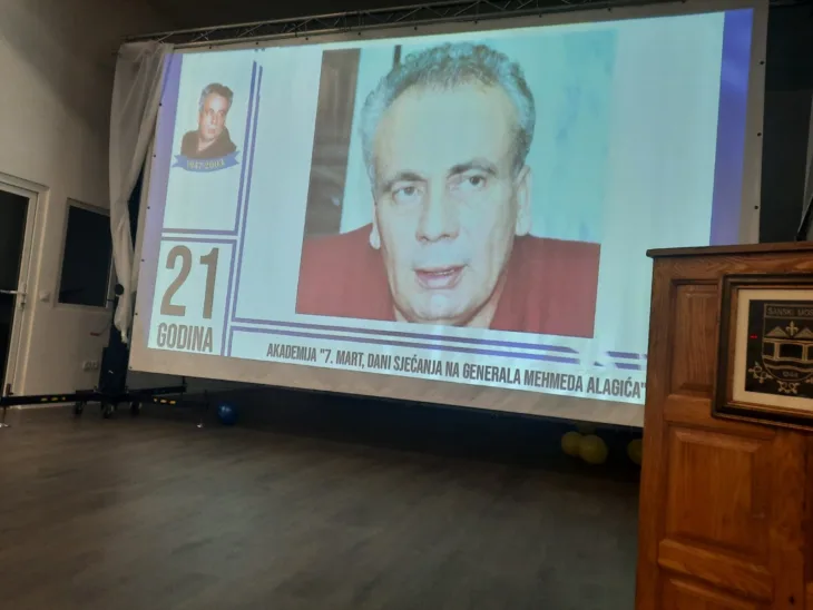 Sanski Most Akademija povodom 21.godisnjice od smrti generala Mehmed Alagić