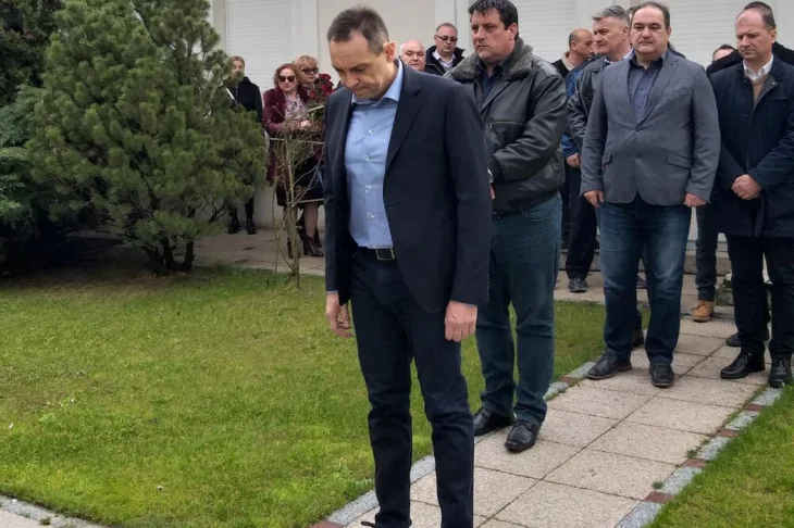 Aleksandar Vulin Slobodan Milosevic