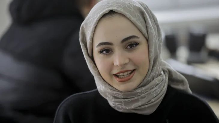 Uce bosanski Turkinja Hazal Cokyigit AA