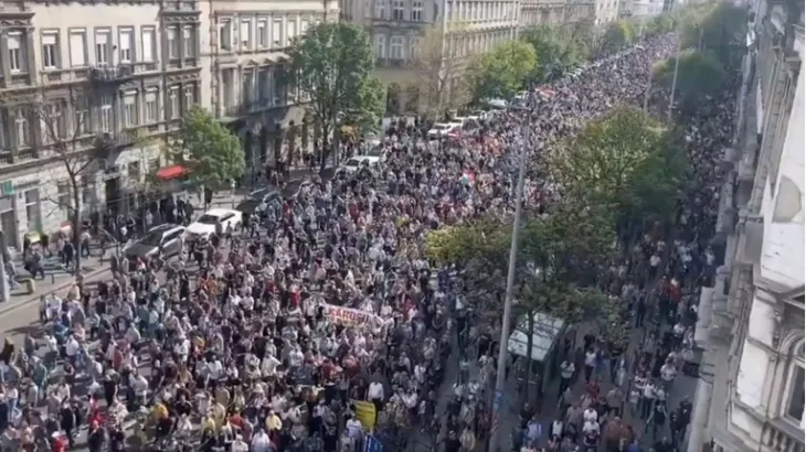 Madarska protesti