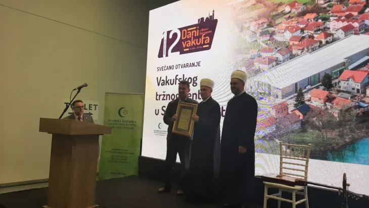 sanski most OTVOREN VAKUFSKI TRŽNI CENTAR