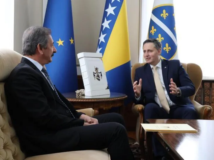 Denis Becirovic Rezeq Namoor Predsjednistvo