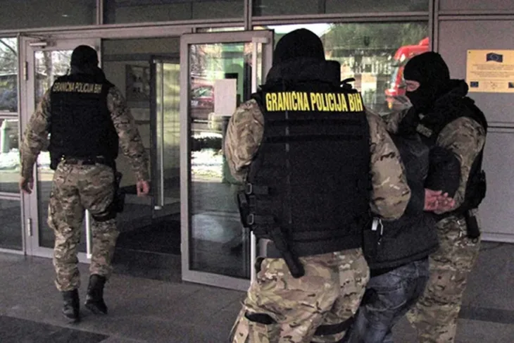 Granicna policija hapsenje foto oni