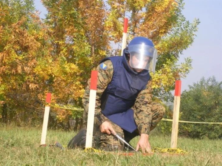 Deminer OS Bi H