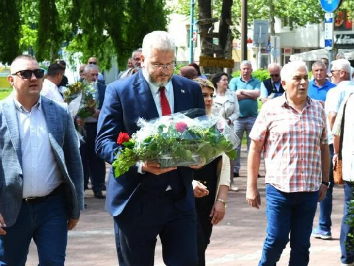 Vogosca obiljezen dan logorasa i dan zlatnih ljiljanFena