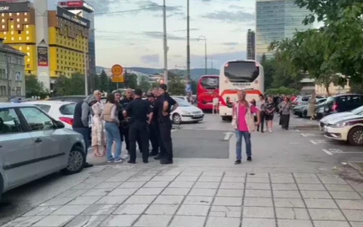 Tuča navijača kod Zemaljskog muzeja  Screenshot 352