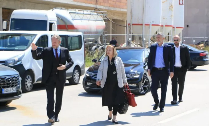 Senka nozica i bakir izetbegovic sipa
