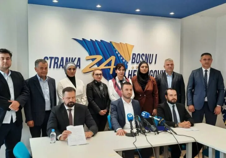 Stranka za Bi H Fena