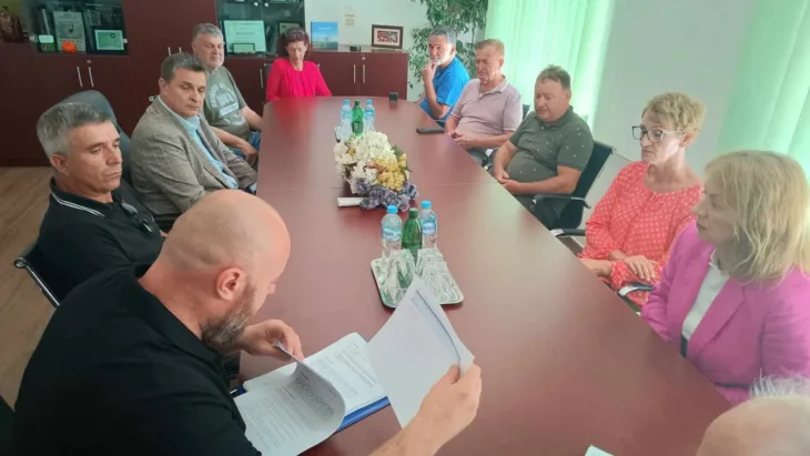 Potpisivanje ugovora  u Općini Sanski Most