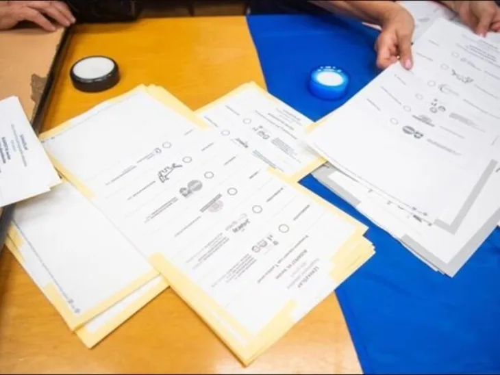 Mađarska izbori Eu i lokalni X