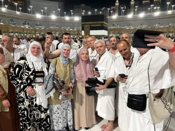 Sanske hadžijeu haremu Kabe: obavili umru