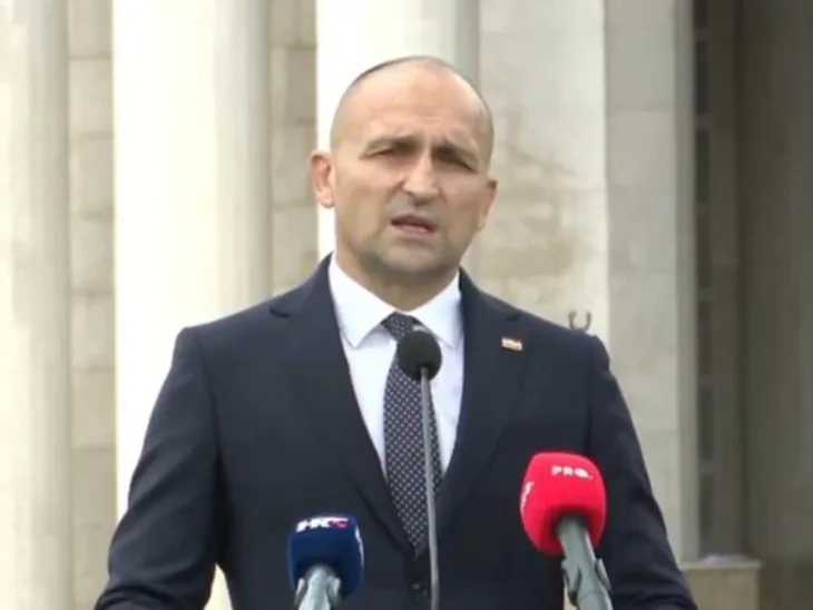 Ivan Anušić screen x