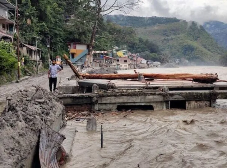Himalaji poplave Foto: Profimedia