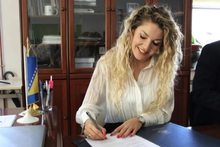 Adna Mesihović