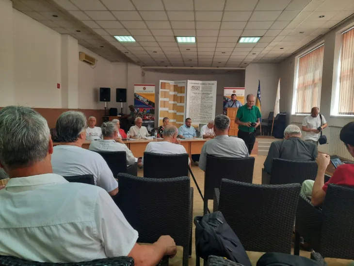 IMG a55965f62ec2fd5f1f1aea31a22adeb5 V