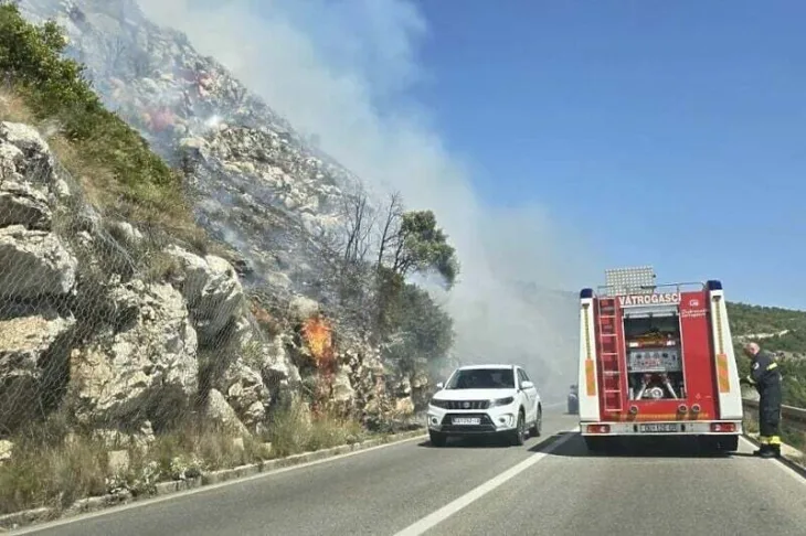 Pozar Dubrovnik Foto: Facebook/ Radarska kontrola