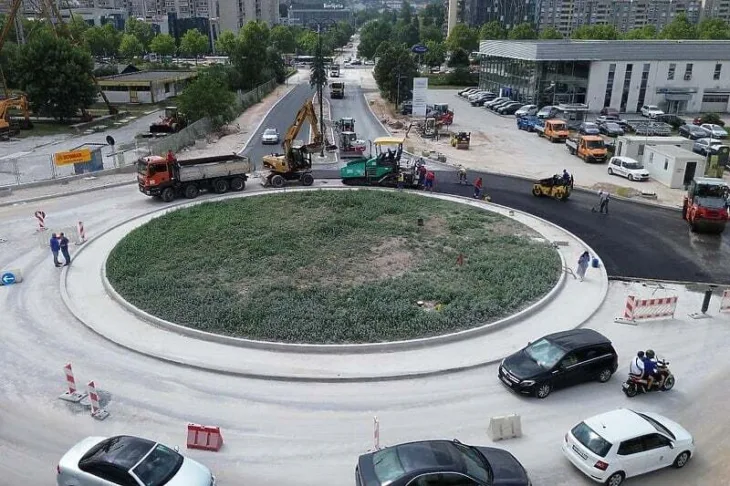 kružni tok u ulici Džemala Bijedića