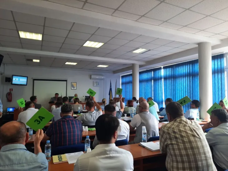 OV Sanski Most- prvo se svađali,a onda  svi glasali isto