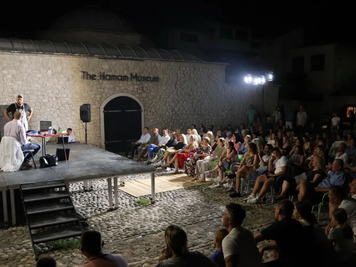 Mostar predstava "Ko je lud"