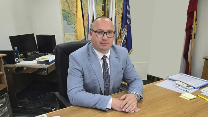 Adnan sirovica ministar zdkjpg