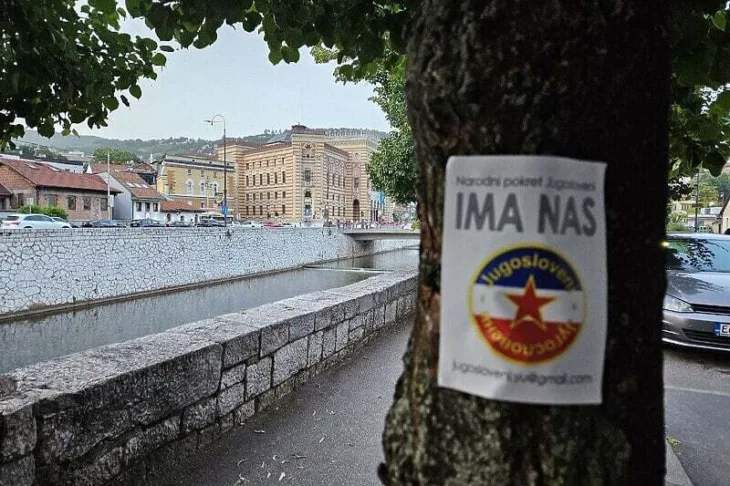 osvanuli plakati koji veličaju Jugoslaviju 1
