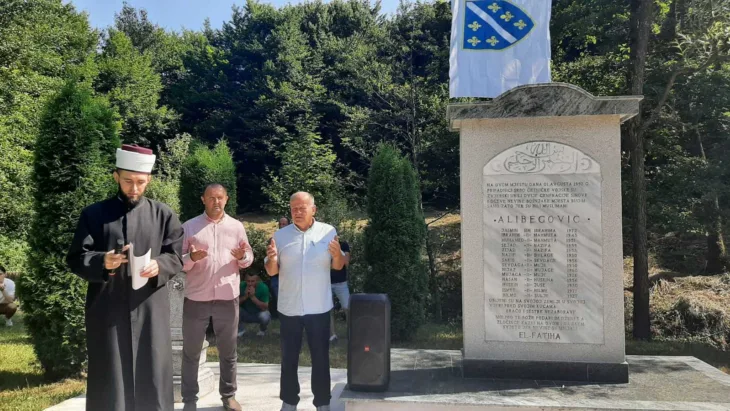 sanski most Prije 32 godine streljano 14 Alibegovića