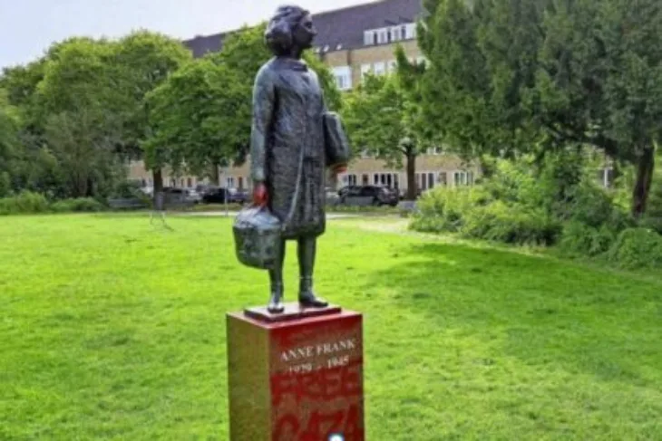Ana frank spomenik