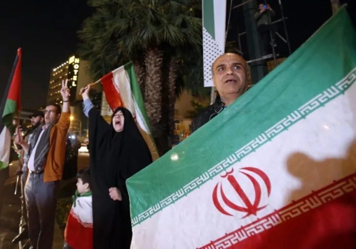Iran teheran 872x610