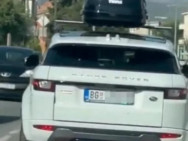 Range rover bg table