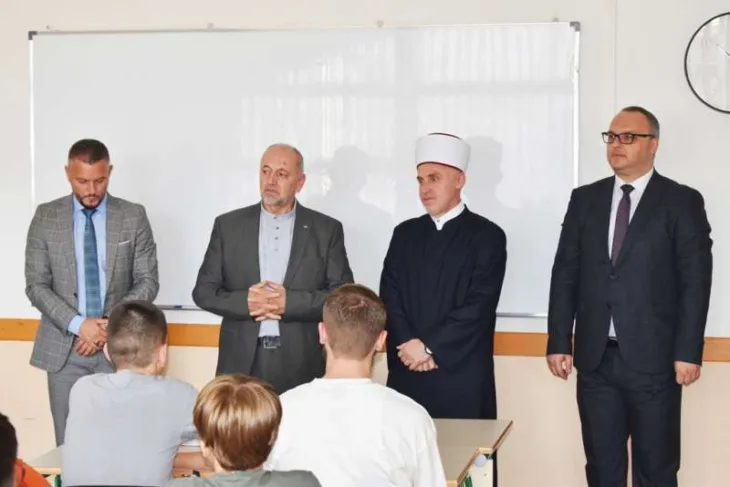 Mehmed-ef. Kudić medresa cazin/ Fena