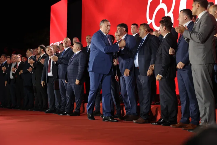 Milorad Dodik predstavio planove SNSD-a za izbore na konvenciji u Banjoj Luci
