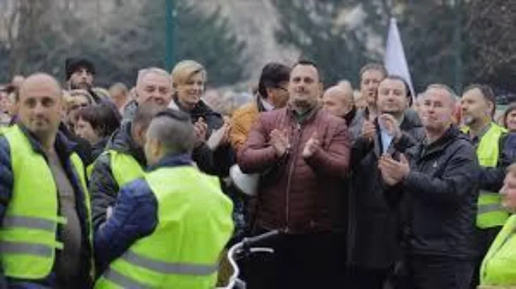 Sindikat radnika u zdravstvu odgovorio Uku