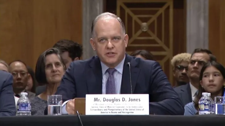 Douglas  Jones Screenshot