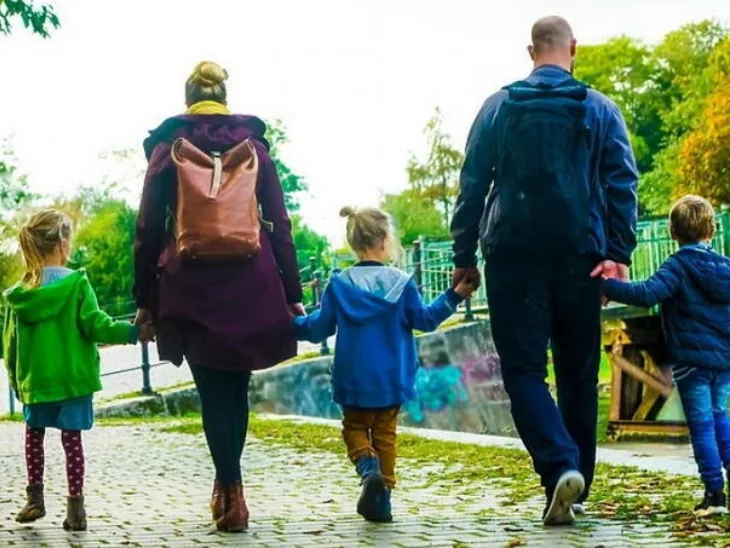 porodica djeca sa troje i vise djece