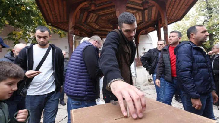 Sergija za za stanovnistvo pogodeno poplavama solidarnost i zajednistvo39942