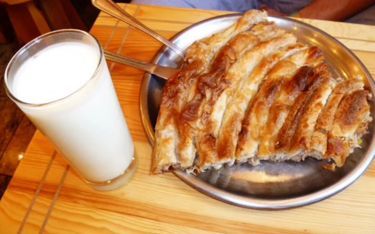 Burek i jogurt pita