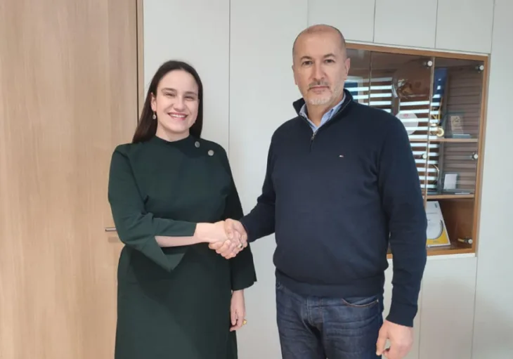 Benjamina karic tanovic 872x610