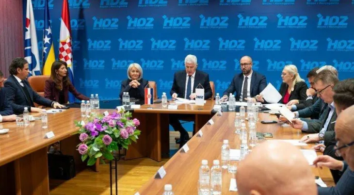 Hdz sastanak 872x480