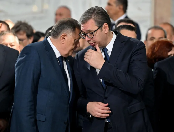 Aleksandar Vucic Milorad Dodik