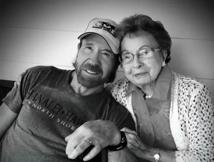 Chuck norris s majkom