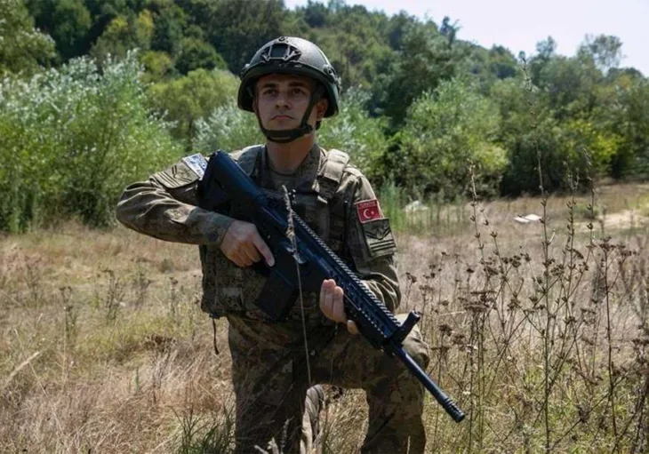 Turski vojnik 872x610