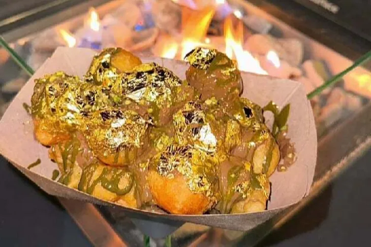 Zagreb Dubai fritule sa zlatnim listicima
