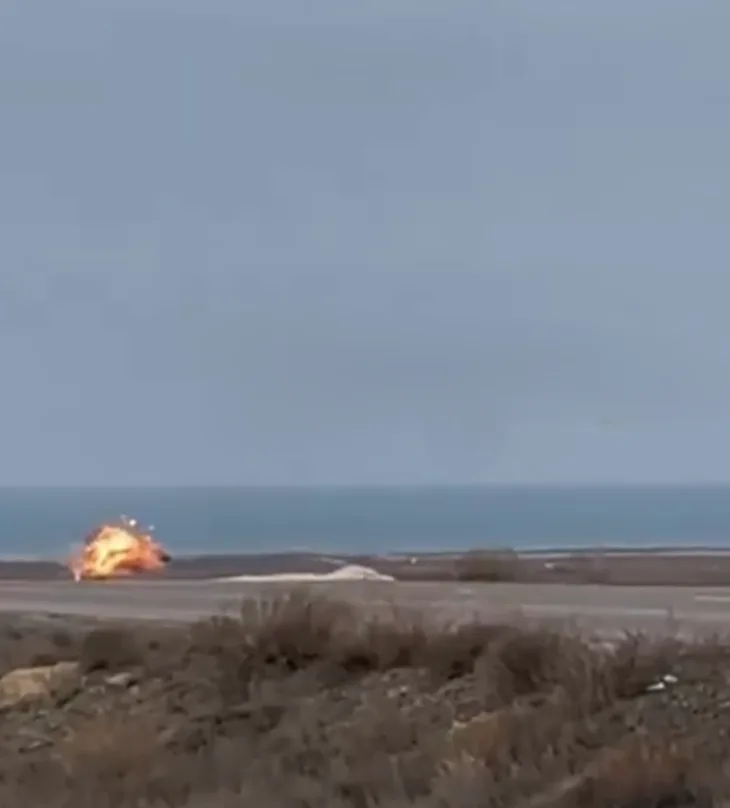 Srusio se putnicki avion sa 72 ljudi u Kazahstan