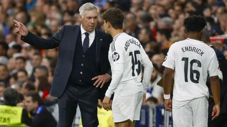 Carlo Ancelotti Arda Guler X