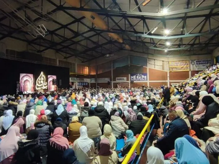 Kakanj U Kaknju odrzana tradicionala 25 manifestacija Vecer Kurana