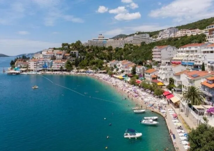 Neum more plaza